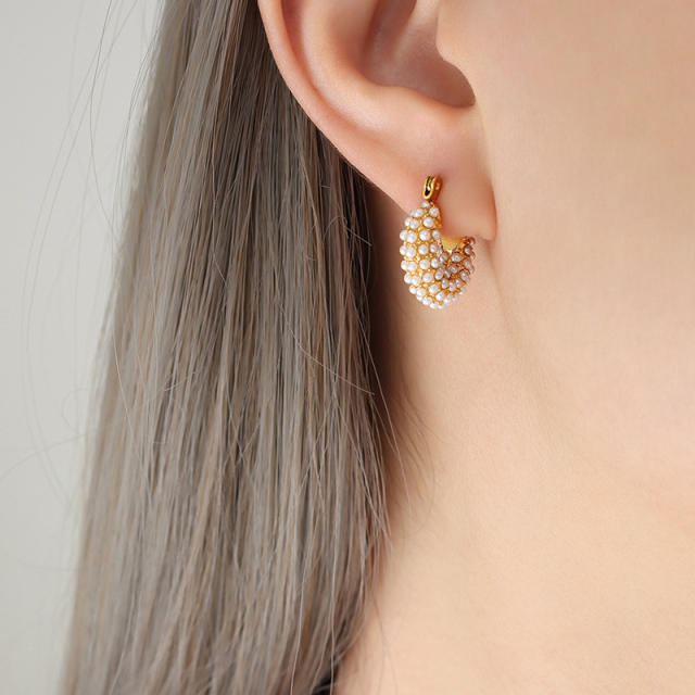 Faux pearl beads chunky huggie earrings