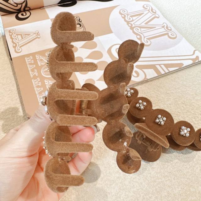 Winter design brown color hair claw clips