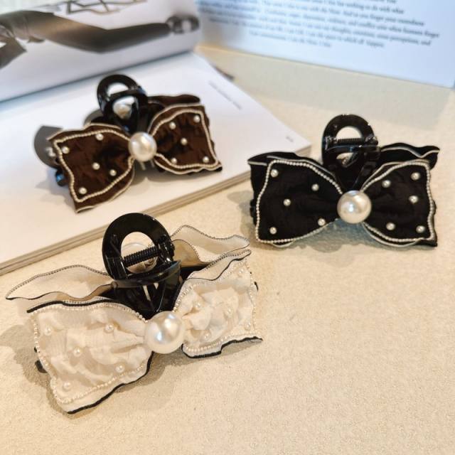 Elegant pearl beads setting bow hair claw clips