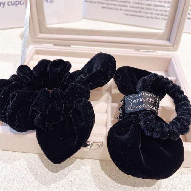 Winter design black color velvet bow scrunchies