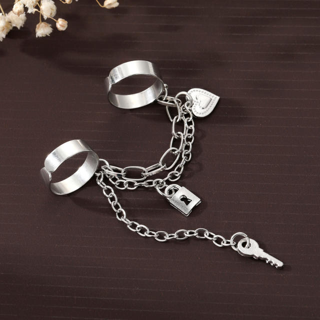 Creative punk trend heart lock chain rings