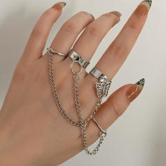 Creative punk trend heart lock chain rings