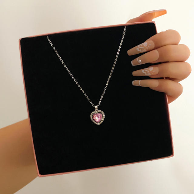 Concise tiny green heart pendant layer neckalce