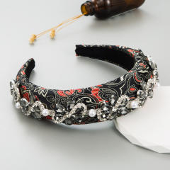 Vintage baroque padded headband