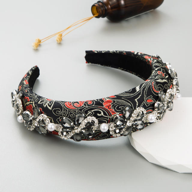 Vintage baroque padded headband