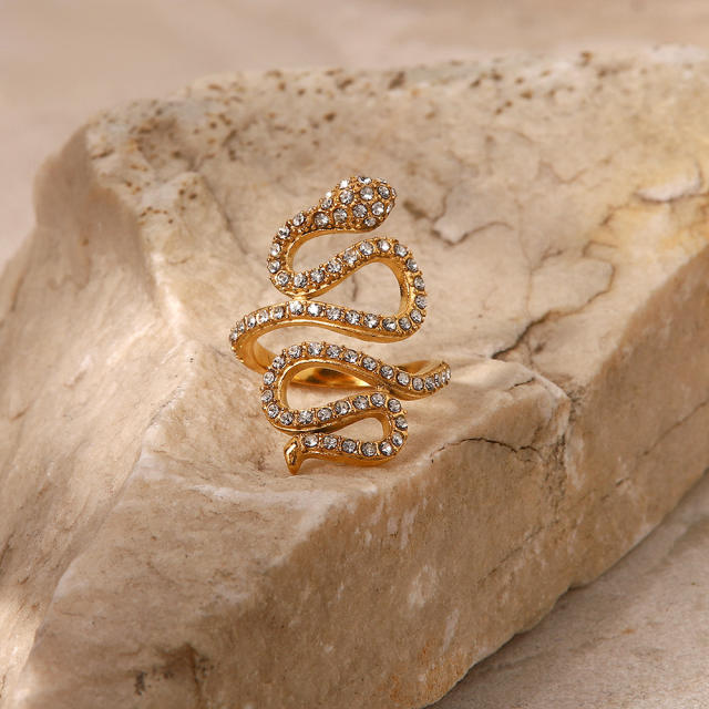 Personality pave setting diamond snake stainless steel rings