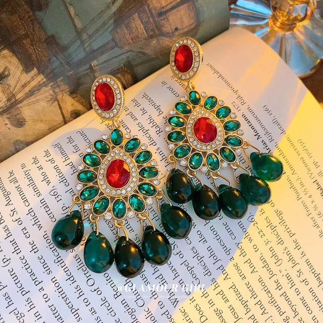 Vintage green color drop tassel earrings