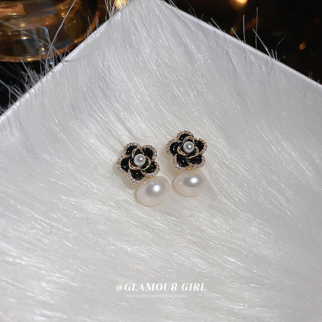 Classic black color camellia pearl studs earrings