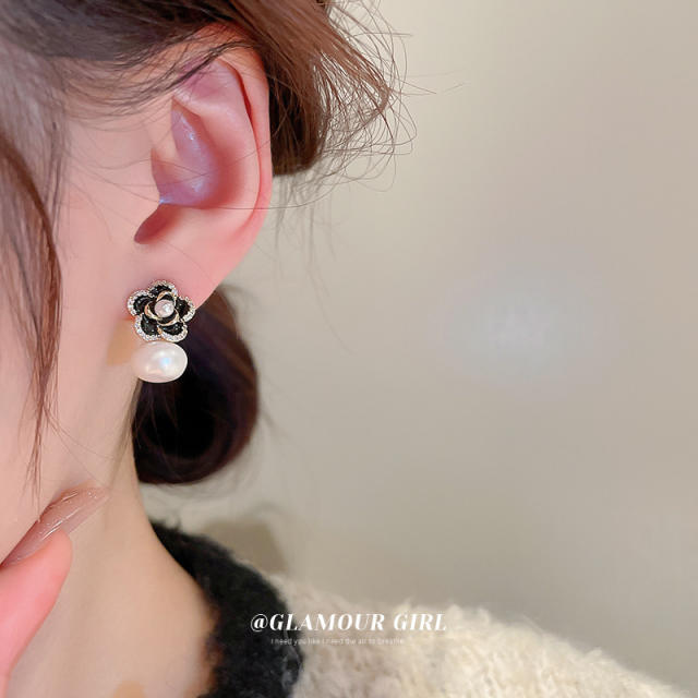 Classic black color camellia pearl studs earrings