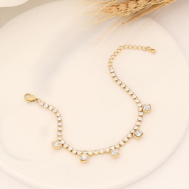 Fashionable tennis chain stainless steel bracelet