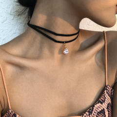 Vintage glass crystal drop two layer black choker