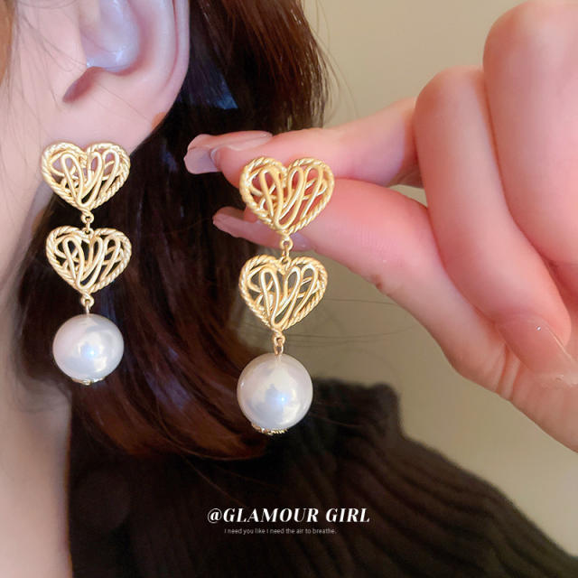 925 needle hollow heart pearl earrings