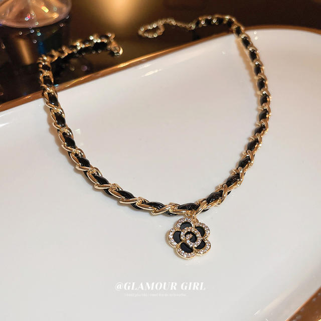 Luxury pu leather braid camellia choker necklace