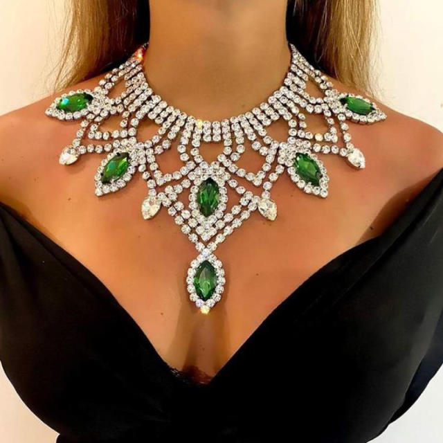Luxury boho green color crystal statement hollow choker necklace