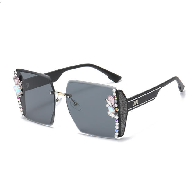 Elegant diamond rimless sunglasses