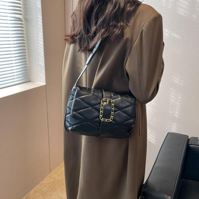 Fashionable qulited women shoulder bag