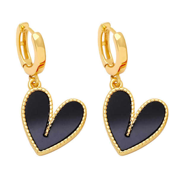Concise color resin heart real gold plated huggie earrings