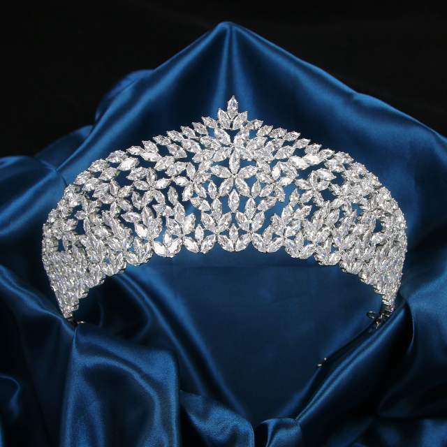 Occident fashion handmade luxury diamond crown