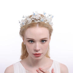 Eleagnt handmade color cubic zircon butterfly crown