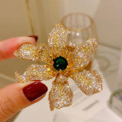 Luxury handmade pave setting diamond bloom flower brooch