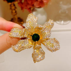 Luxury handmade pave setting diamond bloom flower brooch