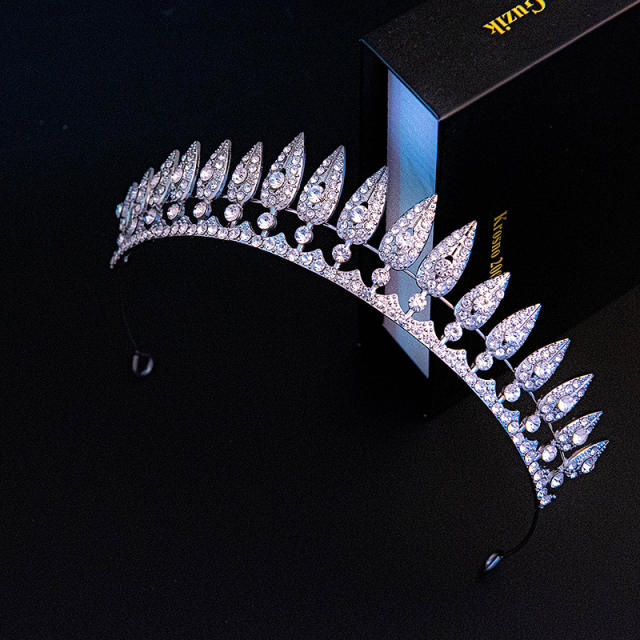 Occident fashion elegant diamond leaf crown