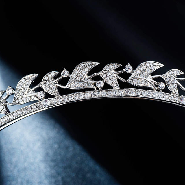 Korean fashion pave setting diamond leaf crown