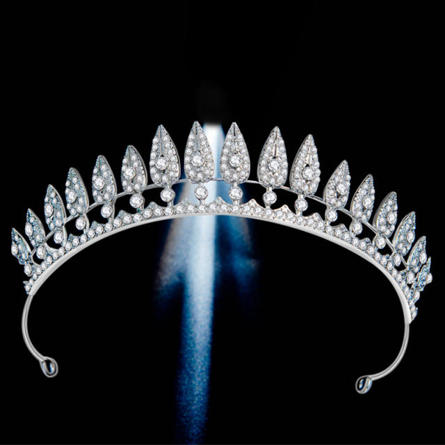 Occident fashion elegant diamond leaf crown