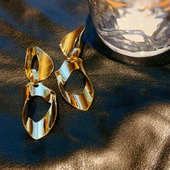 18KG geometric circle earrings