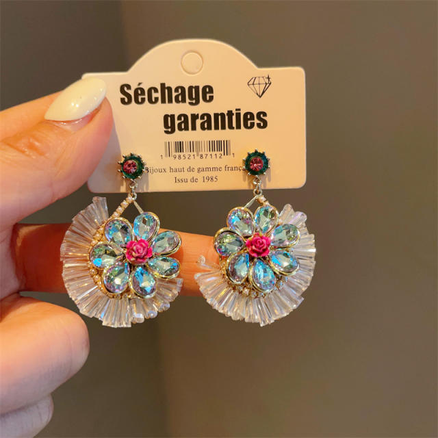 Luxury elegant cubic zircon flower earrings