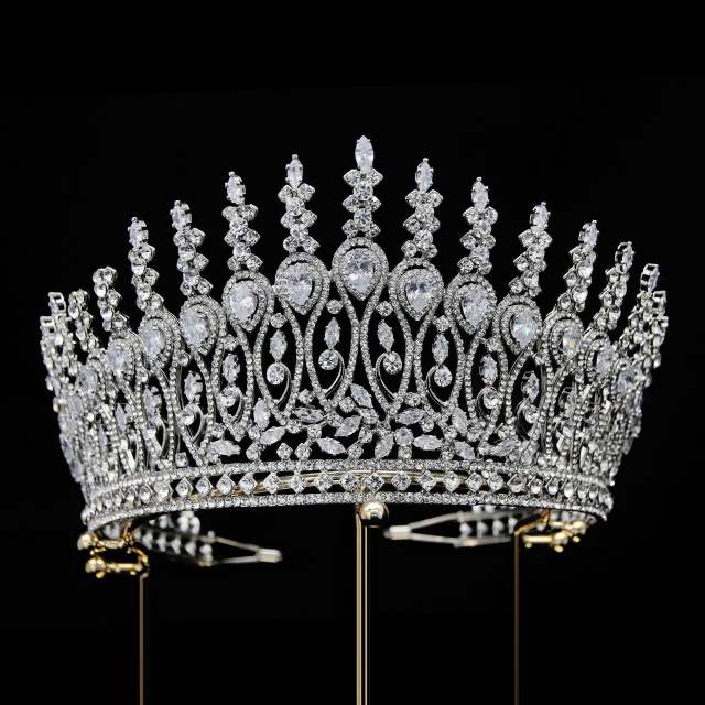 Luxury handmade cubic zircon pave setting crown