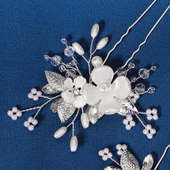 Handmade pearl beads clover bridal hair pins