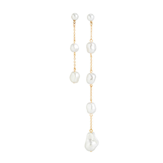 Concise pearl Asymmetrical earrings