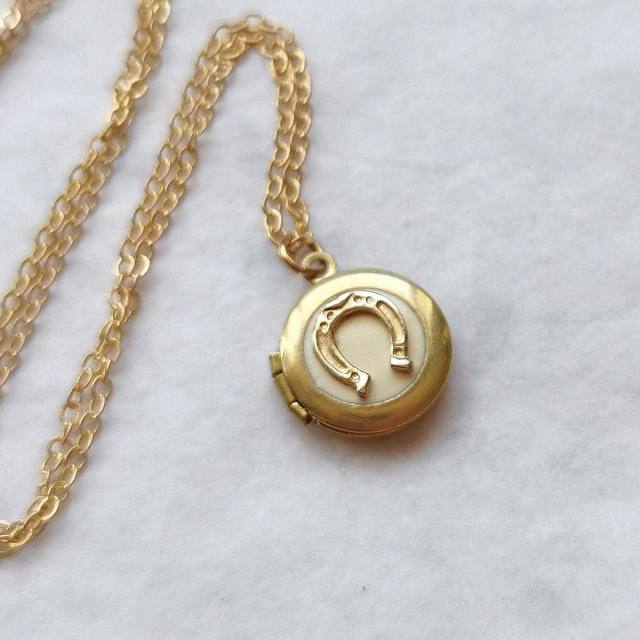 18K gold plated round piece pendant locket necklace