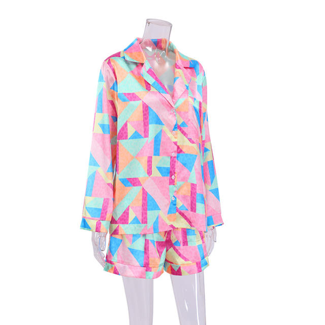 Geometric pattern color matching long sleeve satin pajamas