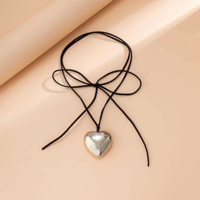 Occident fashion personality large heart pendant black choker