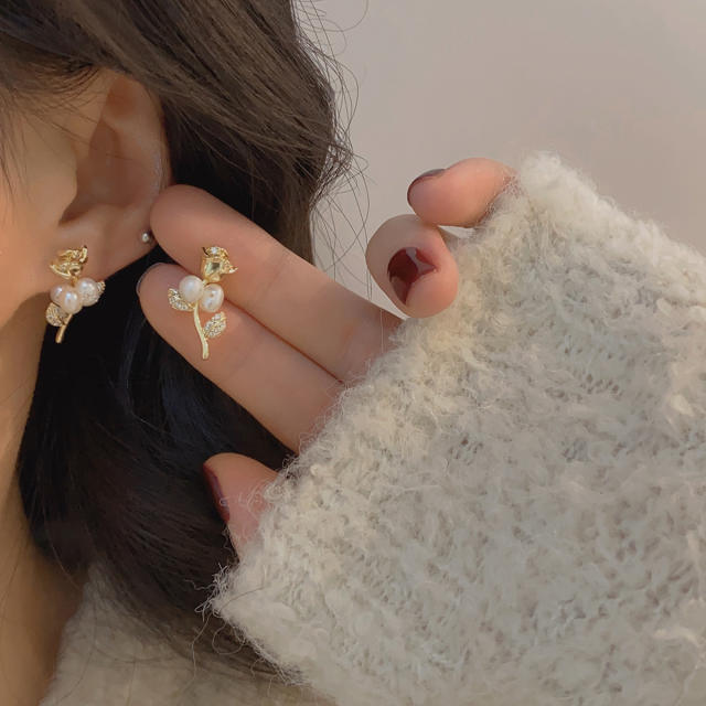 Vintage rose flower pearl studs earrings