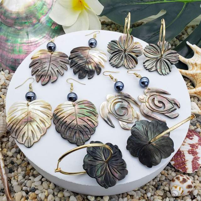 Creative boho beach black shell flower leaf earrings