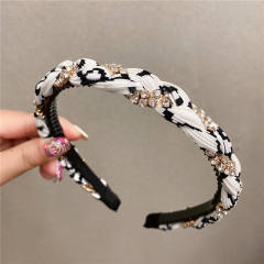 Korean fashion rhinestone chain fabric braid headband