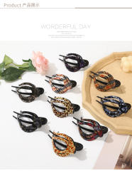 Leopard grain pattern hair claw clips