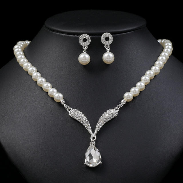 Korean fashion personality pearl necklace set
