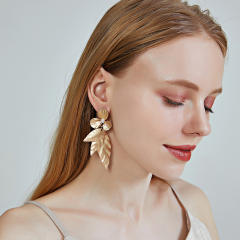 Occident fashion metal leaf design geometric earrings