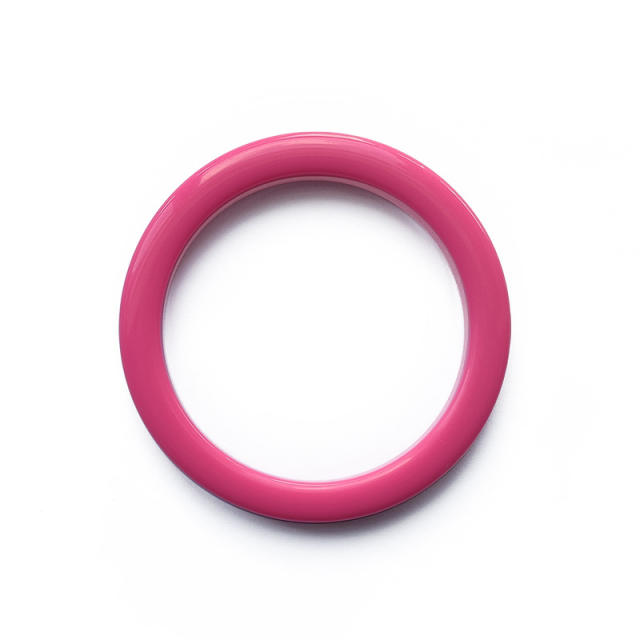 Concise color resin bangle