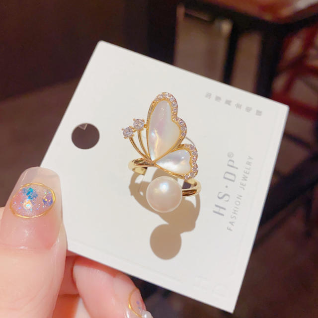 Creative white shell pearl butterfly rings