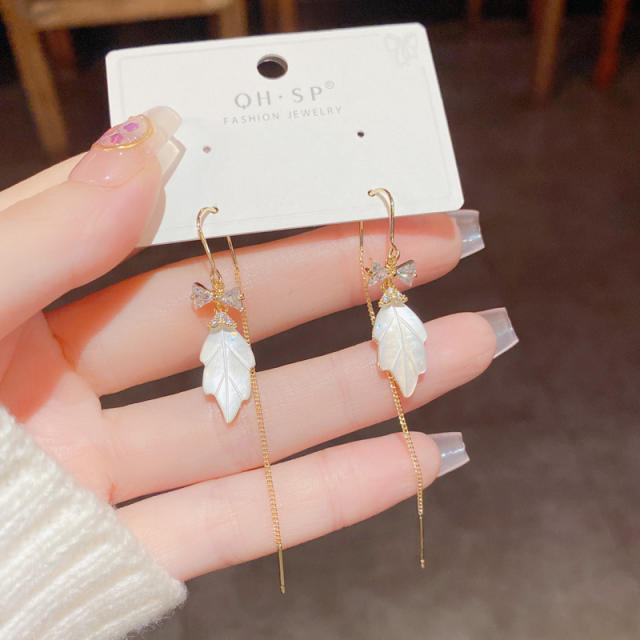 Elegant white shell leaf design threader earrings
