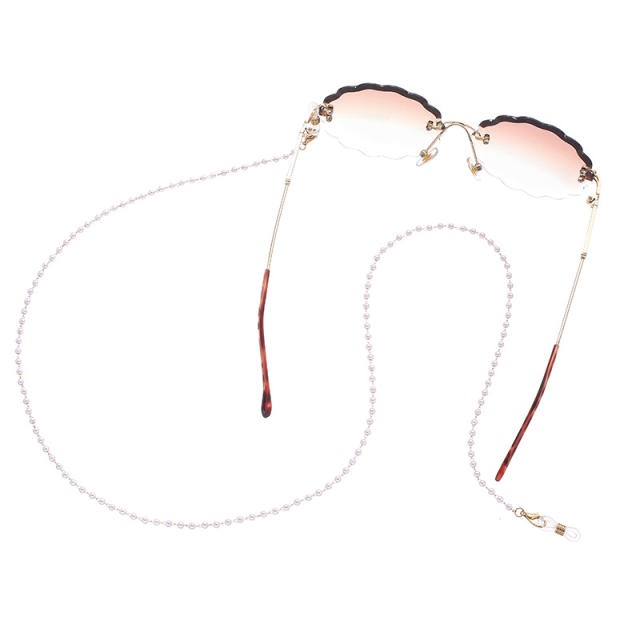 Handmade faux pearl bead glass chain