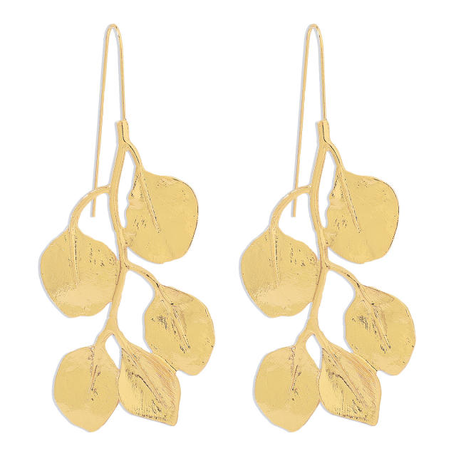 Vintage metal leaf shape earrings