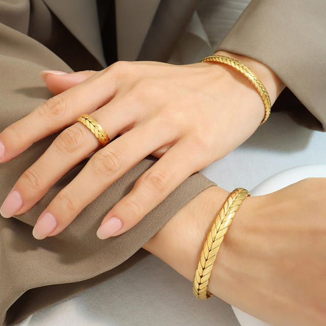 Personality stainless steel bangle rings