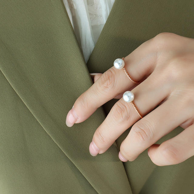 Elegant pearl stainless steel rings