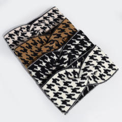 Classic houndstooth pattern turban headband